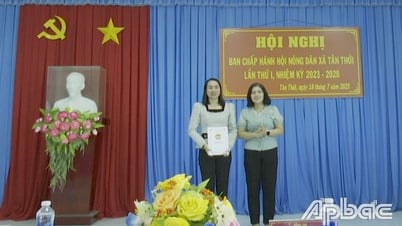 Đồng chí Huỳnh Thị Quỳnh Hoa giữ chức vụ Chủ tịch Hội Nông dân xã Tân Thới