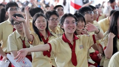 Ngày hội lựa chọn nguyện vọng xét tuyển 2025: Chuyên gia và hơn 300 gian tư vấn sẵn sàng 'gỡ rối'