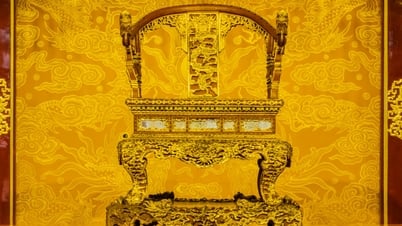 Mục tiêu phục chế "Ngai vua Triều Nguyễn” là "trả lại tình trạng giống nhất"