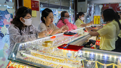 Giá vàng chốt ngày 18/7/2025: Giá vàng trong nước và thế giới tăng mạnh trở lại gần 1 triệu đồng