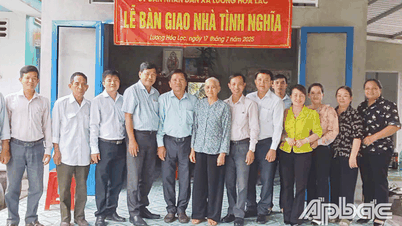 Xã Lương Hòa Lạc: Bàn giao nhà tình nghĩa cho bà Nguyễn Thị Bé