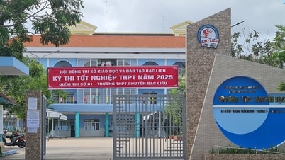 Thầy giáo được minh oan sau 9 năm bị điều chuyển khỏi trường