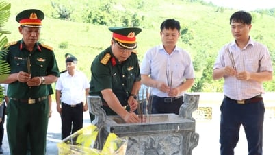 Dâng hương tri ân các anh hùng liệt sĩ hy sinh trên tuyến đường 71