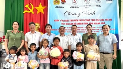 Tầm soát bệnh lý tim bẩm sinh cho gần 1.000 trẻ ở xã Khánh Vĩnh