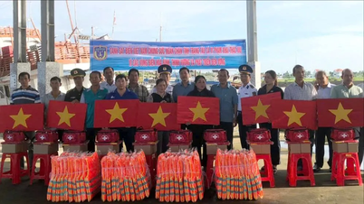 Đồng hành cùng ngư dân, tuyên truyền chống khai thác IUU