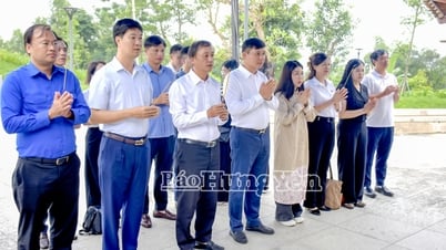 Đoàn công tác của tỉnh Hưng Yên dâng hương tri ân các anh hùng liệt sĩ tại tỉnh Điện Biên