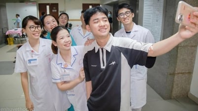 Nam sinh sáng chữa ung thư, tối giải đề đạt 28 điểm thi đại học