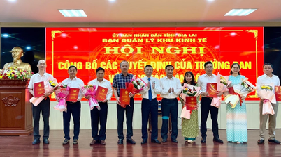 Công bố các quyết định về công tác cán bộ thuộc Ban Quản lý Khu kinh tế tỉnh Gia Lai