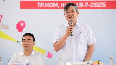 Bộ Giáo dục và Đào tạo lưu ý thí sinh thời điểm 'nóng' đăng ký xét tuyển
