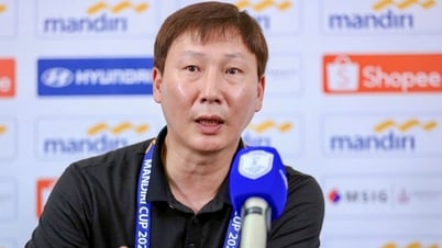 U23 Việt Nam thắng đậm, HLV Kim Sang Sik chưa quan tâm đối thủ ở bán kết