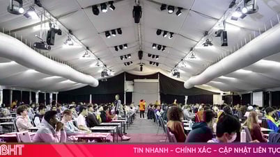 Bên trong phòng thi Olympic Toán quốc tế năm 2025 tại Australia