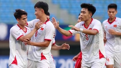 U23 Việt Nam - U23 Lào (hết hiệp 1) 1-0: Khuất Văn Khang mở tỉ số
