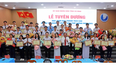 Cà Mau: Vinh danh 32 học sinh xuất sắc kỳ thi tốt nghiệp THPT 2025
