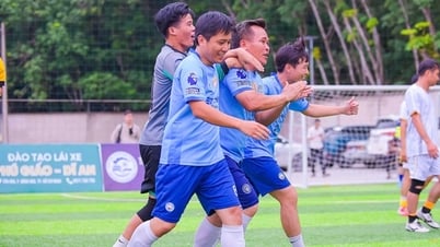 Phú Giáo lên ngôi tại giải bóng đá dành cho các trung tâm đào tạo lái xe ở TP HCM