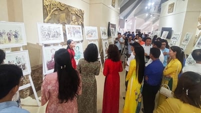 Triển lãm tranh ký họa của liệt sĩ tại Tượng đài Mẹ Việt Nam anh hùng