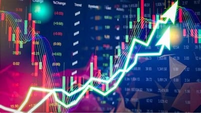 Chứng khoán sắp vượt đỉnh lịch sử 1.500 điểm, có nên đầu tư đón sóng?