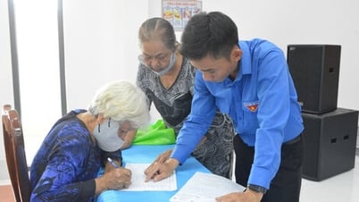 Trung tâm Phục vụ hành chính công xã Đức Hòa Hỗ trợ thực hiện gần 300 hồ sơ hưởng trợ cấp hưu trí xã hội