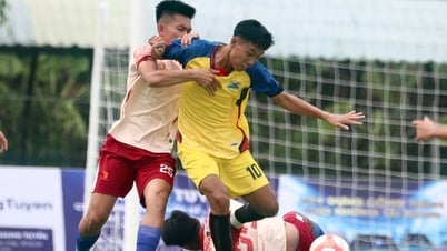 Huỳnh Quốc Cường. Phan Thanh Bình truyền cảm hứng cho giải sinh viên Trường ĐH Đồng Tháp
