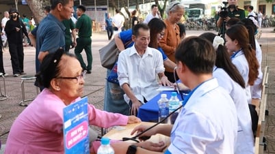 Xã đầu tiên trên cả nước khám sức khỏe miễn phí cho toàn dân