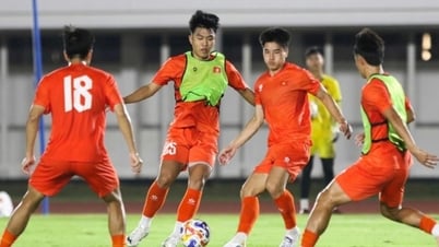 U23 Việt Nam - U23 Lào (17h hôm nay): Đình Bắc, Văn Trường đá chính