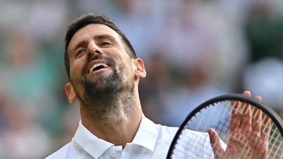 Djokovic តស៊ូដើម្បីចាប់ផ្តើមដ៏រឹងមាំនៅ Wimbledon 2025