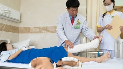 Nữ bệnh nhân 28 tuổi bị khối u sợi thần kinh kích thước 'khủng', đến 40 cm