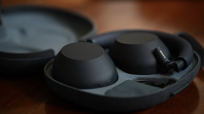 Sony's new WH-1000XM6 noise-canceling headphones are coming to Vietnam