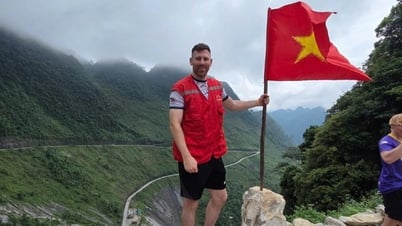 Un invitado de luna de miel en Ha Giang causa revuelo porque se parece al futbolista Messi