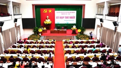 พิธีเปิดการประชุมสภาประชาชนจังหวัดครั้งที่ ๑๐ สมัยที่ ๑๐