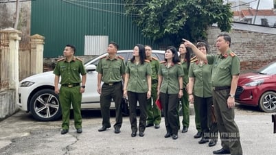 ผู้บัญชาการตำรวจภูธรจังหวัดตรวจเยี่ยมตำรวจในตำบลและตำบลวันแรกของการควบรวมกิจการ