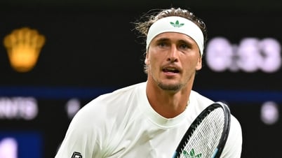 ズベレフはウィンブルドンの第1ラウンドで世界ランキング72位の選手に敗退した。