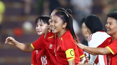 Nữ Việt Nam thắng UAE trắng 6 bàn, dẫn đầu bảng E