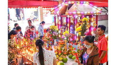 ពិធីបុណ្យថាកខន ប្លែកៗ