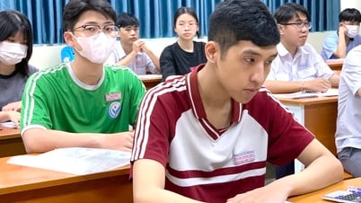 ホーチミン市国立大学は、事件の影響を受けた受験者のために追加の能力評価試験を実施しました。