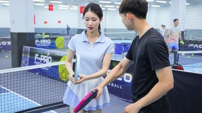 Đang bốc thăm chia cặp giải pickleball "Dân trí 20 năm - Rực rỡ ngày mới"