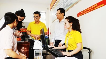 La poste vietnamienne mobilise du personnel pour aider les comités populaires des communes à gérer les procédures administratives