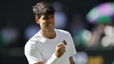 Carlos Alcaraz à Wimbledon : suivre avec assurance les traces de Federer et Djokovic