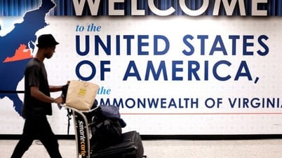 Người Việt đi Mỹ tốn thêm 'mớ tiền' nếu ông Trump áp phí visa 250 USD
