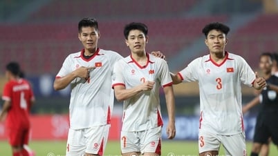 AFF vinh danh Văn Khang, Hiểu Minh sau chiến thắng đậm của U23 Việt Nam