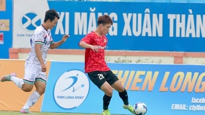 Tân binh Ninh Bình FC buộc đội tuyển Sinh viên Hàn Quốc phải chia điểm