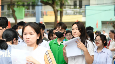 Phổ điểm khối B00: Giáo viên dự đoán điểm chuẩn khối ngành Y dược giảm 2-3 điểm