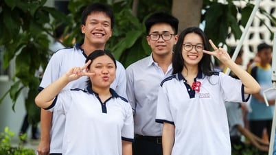 Công bố điểm sàn khối ngành sức khỏe và sư phạm, cơ hội nào cho thí sinh?