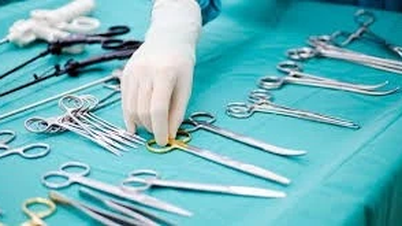 Phẫu thuật thành công khối u sắc tố bẩm sinh khổng lồ cho bé gái 8 tuổi