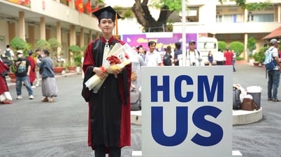 Nam sinh tốt nghiệp xuất sắc ngành AI, ‘ẵm’ việc lương cao khi chưa có bằng
