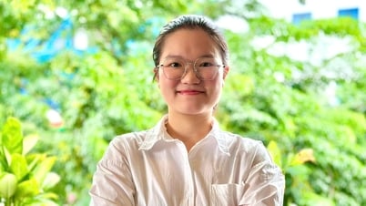 Thủ khoa có tên lạ, tốt nghiệp đại học điểm gần tuyệt đối