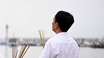 Vụ lật tàu trên vịnh Hạ Long: Người thân nạn nhân chưa tìm thấy vẫn hy vọng một phép màu