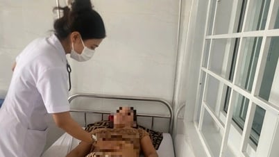 Sau ăn bánh mì, 38 người nhập viện cấp cứu