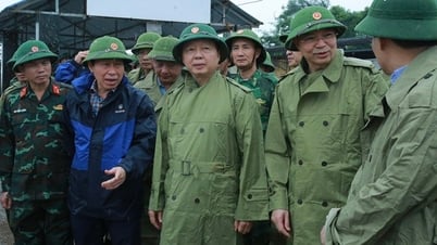 Phó Thủ tướng Trần Hồng Hà kiểm tra công tác phòng, chống bão số 3 tại Hải Phòng