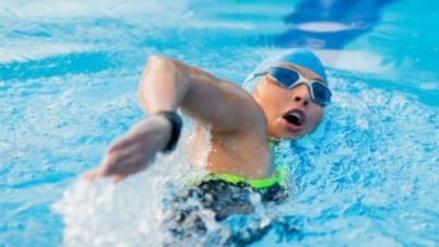 Kiểu bơi nào tăng cơ hội sống sót khi gặp sự cố ở sông, hồ, biển?