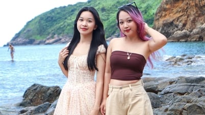 Băng rừng đến với bãi biển đẹp như tranh ở Đà Nẵng